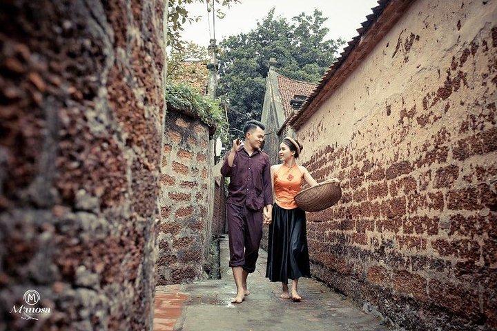 Duong Lam Ancient Village full day tour from Hanoi & experiencing local life