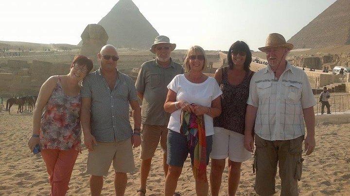 Private Day Tour to Giza Pyramids and Egyptian Museum from Cairo with Guide