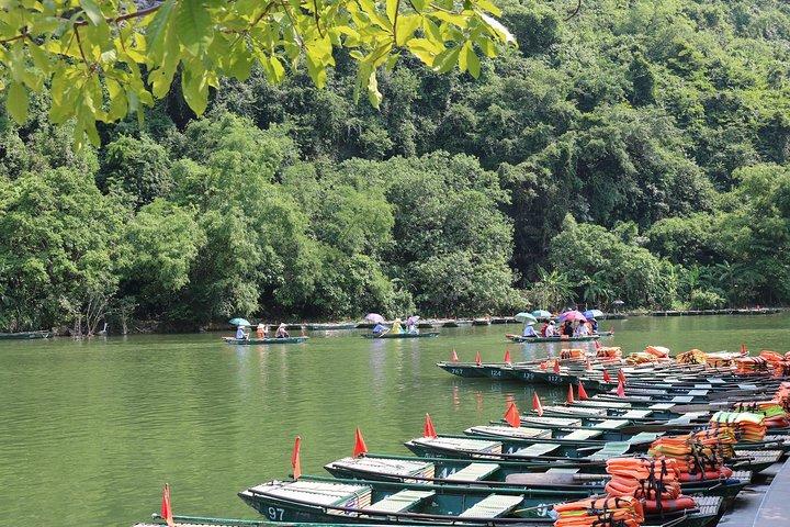 Eco Hoa Lu - Hang Mua Grotto - Trang An Boat tour from Hanoi
