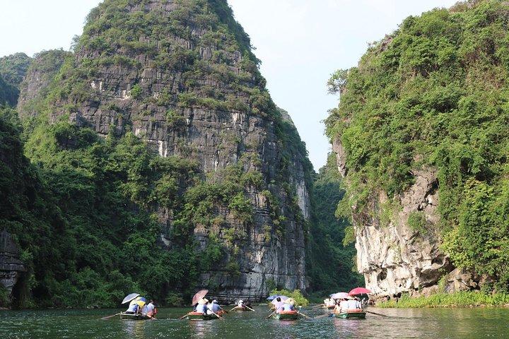 Eco Hoa Lu - Hang Mua Grotto - Trang An Boat tour from Hanoi