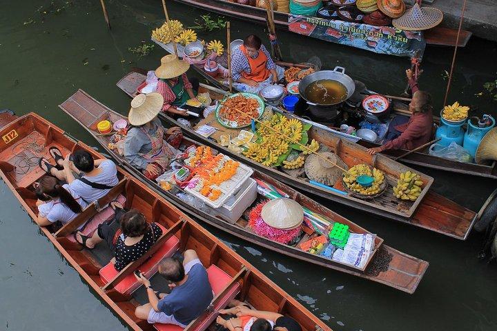 Half-Day Floating Market and Railway Market Tour from Bangkok