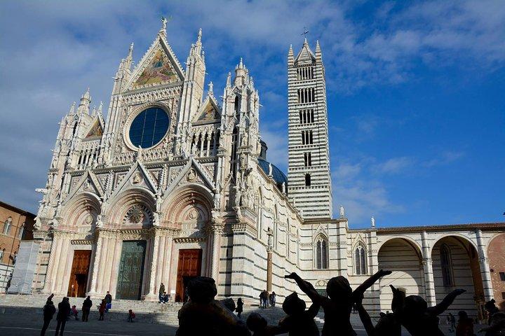One Way Private Transfer: Florence to Rome with Visit to San Gimignano and Siena