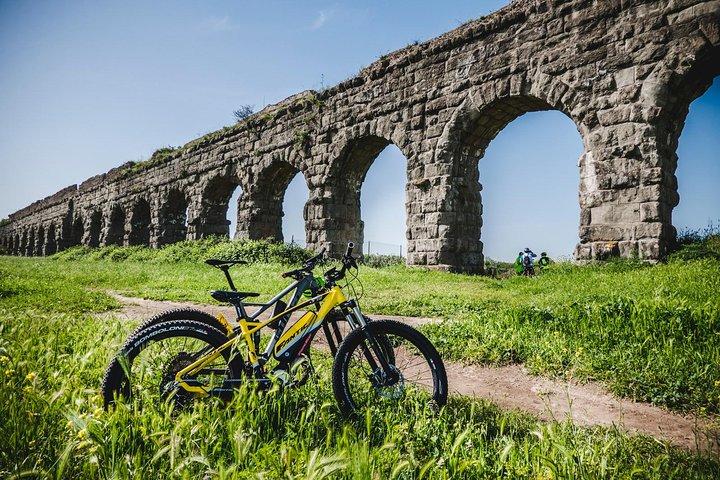 Ancient Appian Way PRIVATE Bike Tour