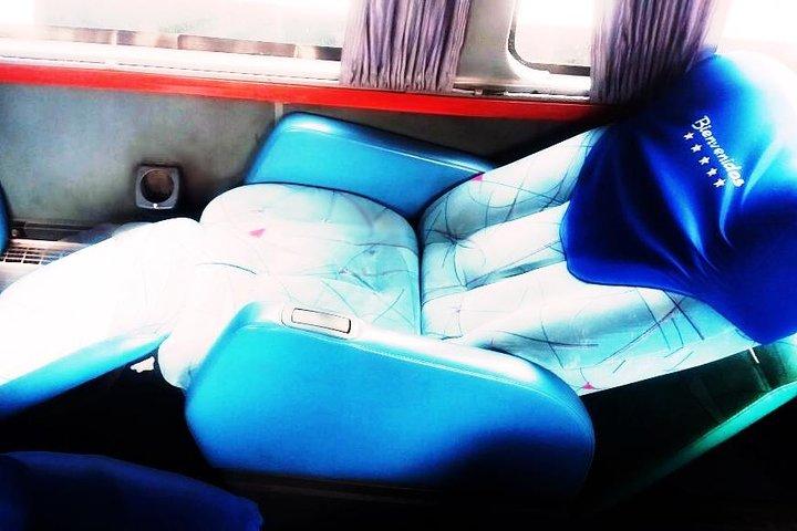 Bus La Paz Bolivia TO Cusco Peru 07:30 a.m.