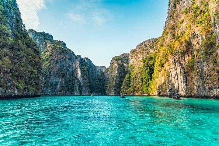 Island Cruise from Phuket to Phi Phi Islands with Maya Bay Visit
