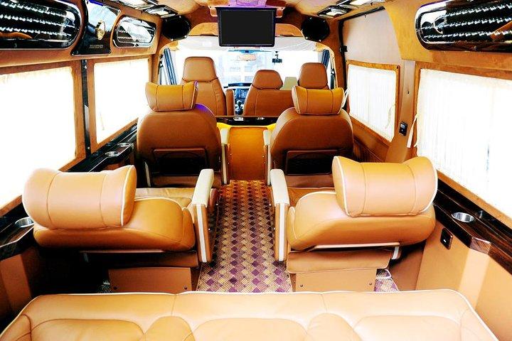 Morning limousine D-car 8-seat transfer to Hanoi depart from Sapa Town center