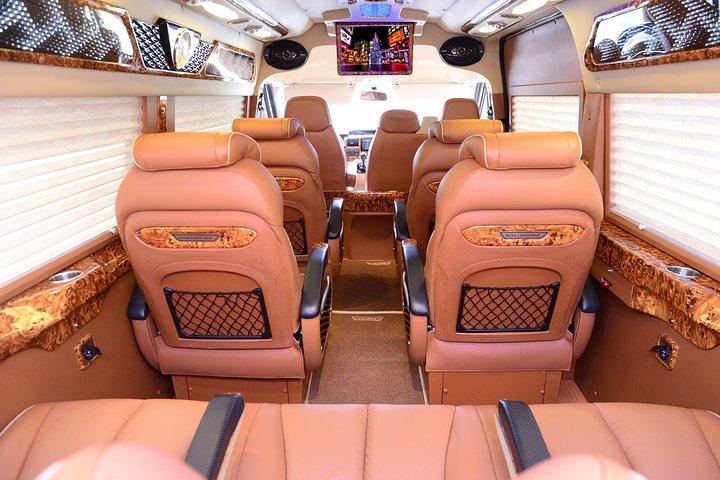 Afternoon limousine D-car 8-seat transfer to Hanoi airport depart from Sapa