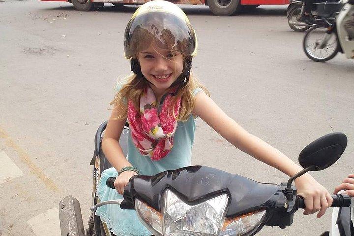 Hanoi Sightseeing & Food Tour by Scooter with Train Street