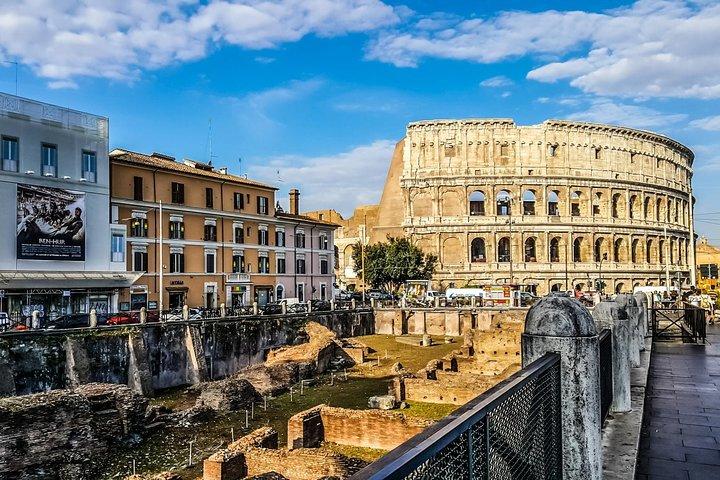 Best Private 4-Hour City Tour of Colosseum and Rome Highlights