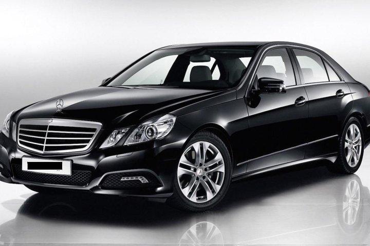 Private Transfer from/to Fiumicino Airport to/from hotel in Rome