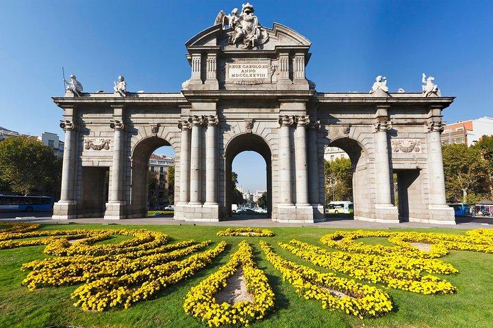 Best Madrid Customizable Private Tour with Hotel Pick up