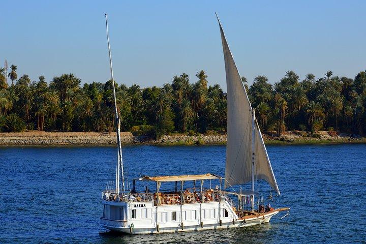 Dahabiya Nile Cruise from Luxor to Aswan with Flight from Cairo to Luxor