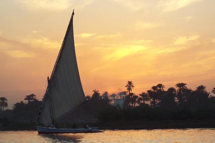 Dahabiya Nile Cruise from Luxor to Aswan with Flight from Cairo to Luxor