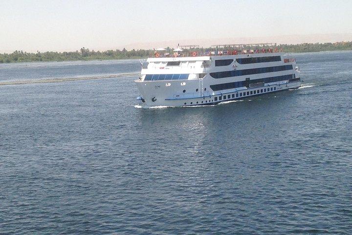 Private Nile Cruise from Luxor to Aswan 7 Nights 8 Daysw/ Private Sightseeing