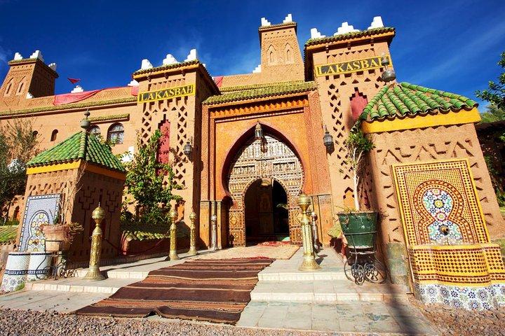 Marrakech Private Transfer from Marrakech Menara Airport to City centre