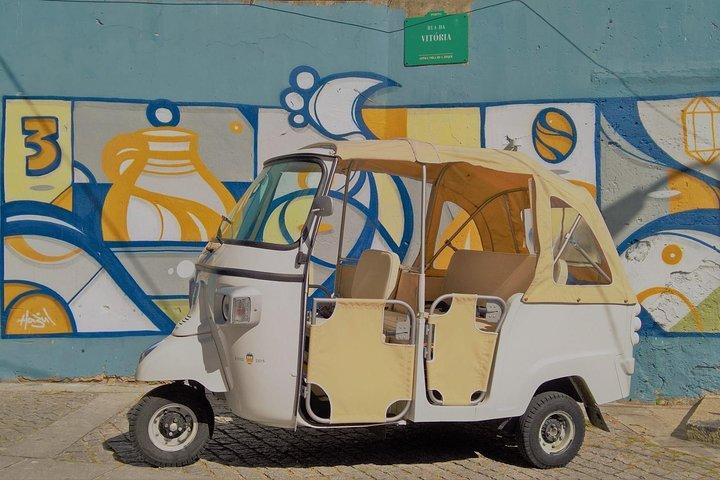 Porto Guided Tour to the Historical Center on a Tuk Tuk
