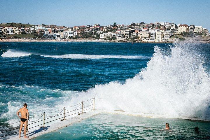 Bondi Beach Walking Tour with Optional Bondi to Bronte Coastal Walk