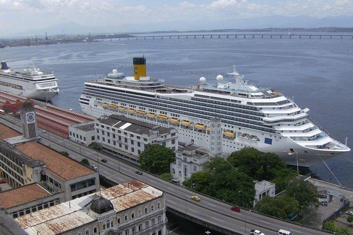 Private Transfer: Airport to Cruise Terminal with Sightseeing