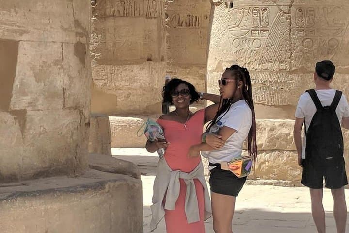 East bank Luxor and Karnak temple from Luxor hotels or Nile cruise with Lunch