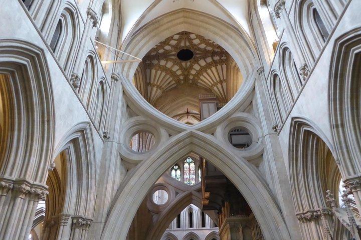 Wells, Cheddar Cheese and Cheddar Gorge - Private Day Trip from Bristol