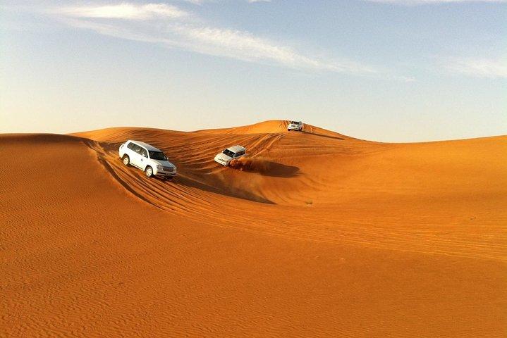 Dubai Desert Safari Dune Bashing Private Basis with sandboarding