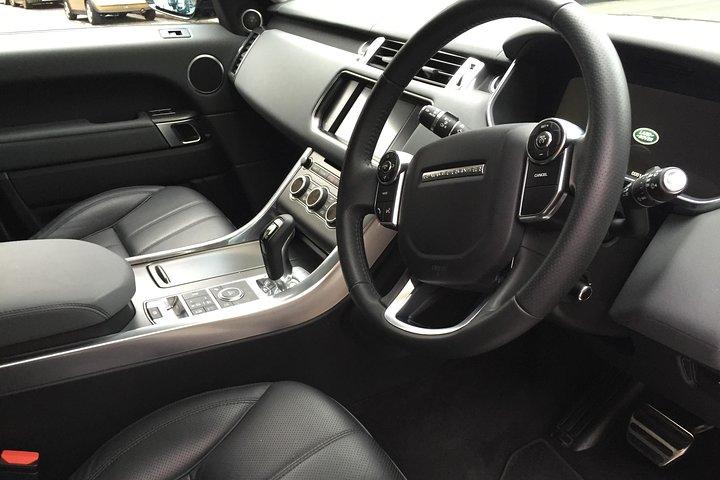 Luxury Range Rover at your Disposal in London for Full Day City Tour