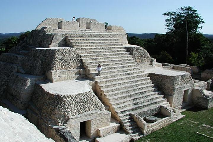 Small group Caracol Tour from San Ignacio