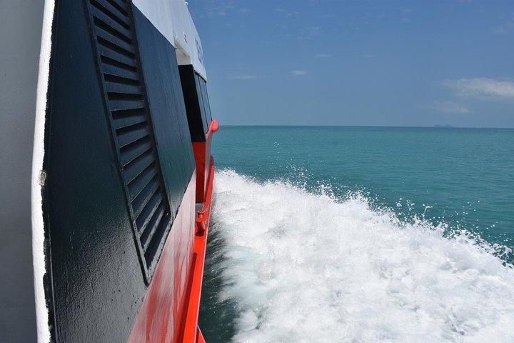 Koh Phangan to Koh Samui Airport by Seatran Discovery Ferry and Minivan