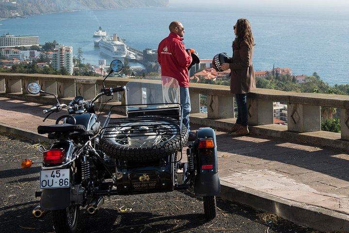 Funchal & Monte: Private Sidecar Tour with Toboggan Stop
