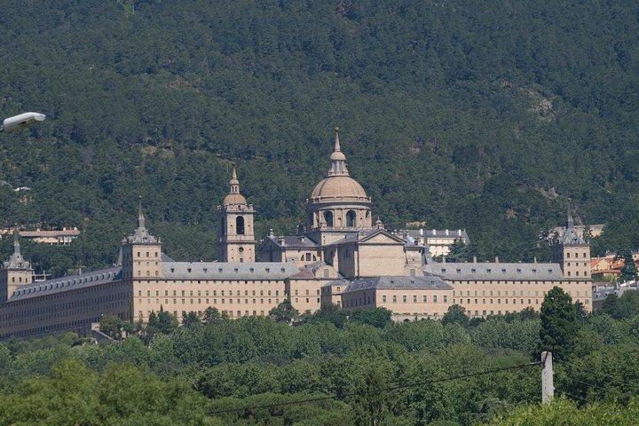 Escorial & Valley Half-Day Morning Tour from Madrid