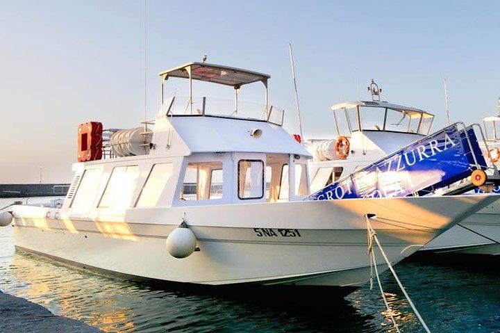 From Naples: Capri Island Tour with Lunch and Blue Grotto