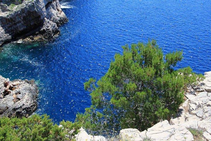 From Zadar: Kornati National Park Day Trip with Breakfast & Lunch