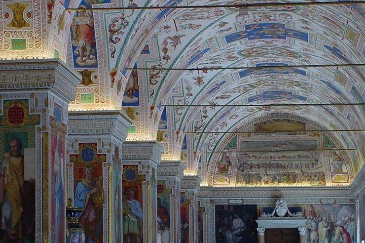 Skip the Line: Vatican Museums and Sistine Chapel Fast Track Admission Ticket