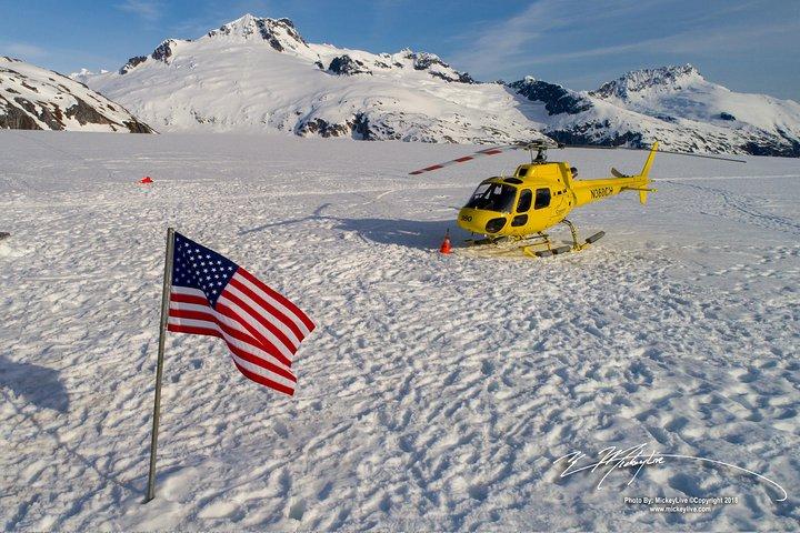 Juneau Helicopter and Dogsledding with Added Glacier Landing