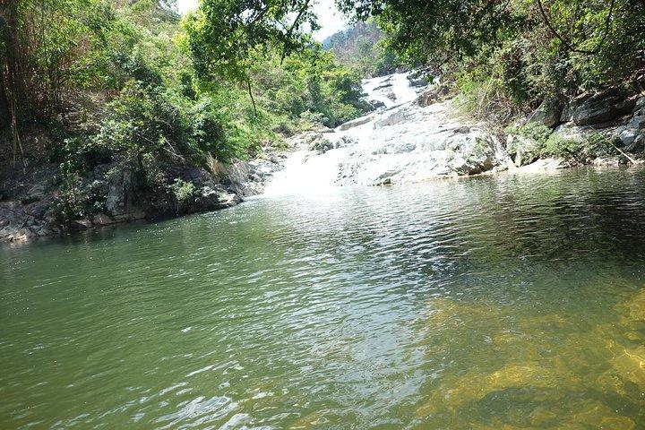 Amazing City Tour & Ba Ho Waterfall By Car (Minimum 02 guest)