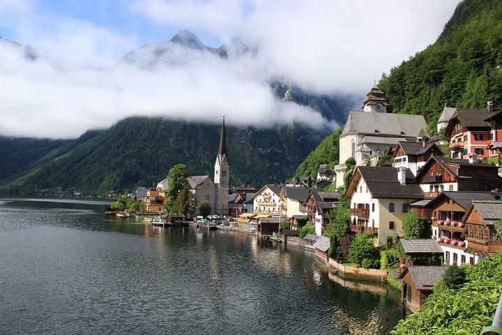 Hallstatt & Ort Castle, Alpine Lakes Guided Day Trip. No Admont!