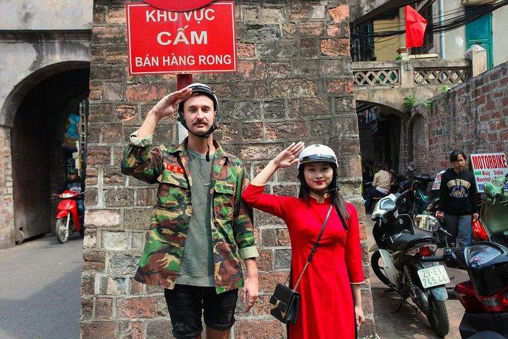 Hanoi Highlights: Full-Day Small Group with Lunch