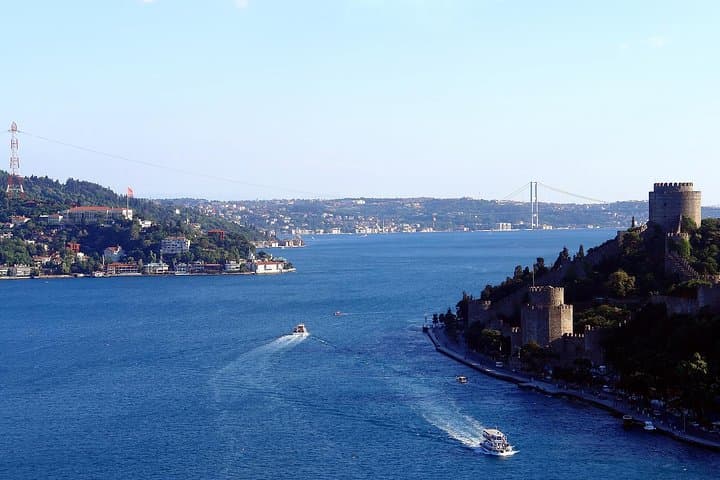 Bosphorus Sightseeing Boat Tour