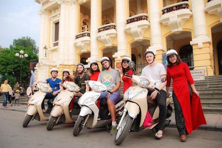 Hanoi Highlights: Full-Day Small Group with Lunch