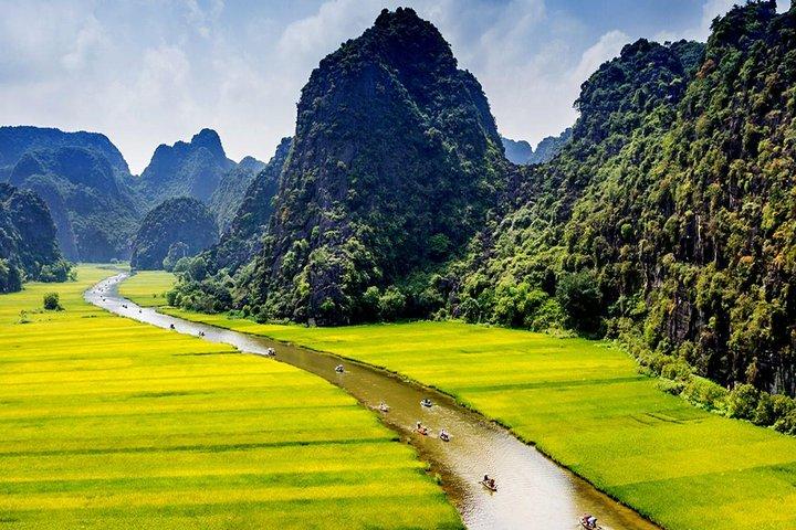 Hoa Lư Tam Coc & Mua Cave full day Including Buffets Lunch