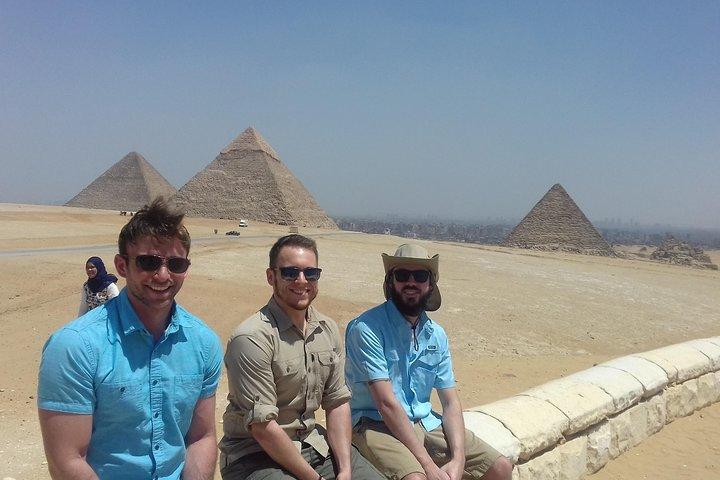 Full Day Tour in Giza Sakkara and Memphis From Cairo