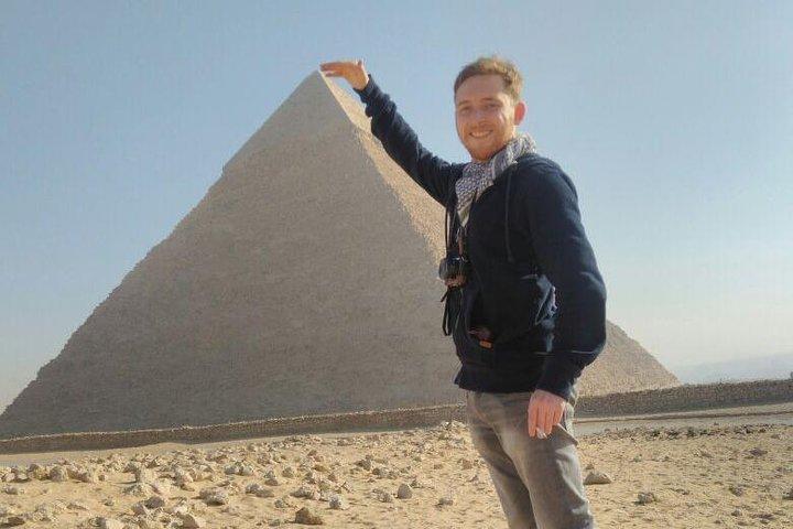 Half Day Trip to Giza Pyramids and The Sphinx with Entrance Fees Included