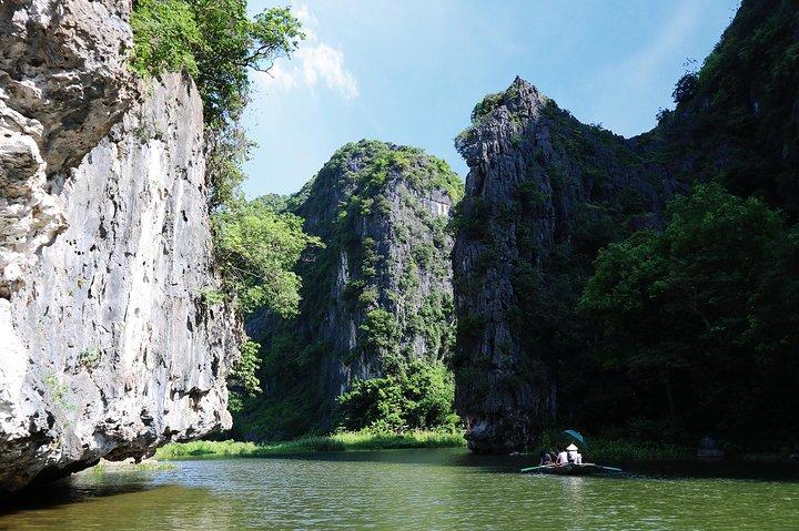 Hoa Lu - Tam Coc - Ninh Binh Day Tour: Biking, Visit Local Family