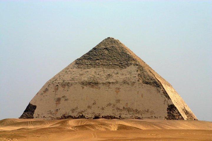 Saqqara, Memphis, and Dahshure Day Tour from Cairo or Giza