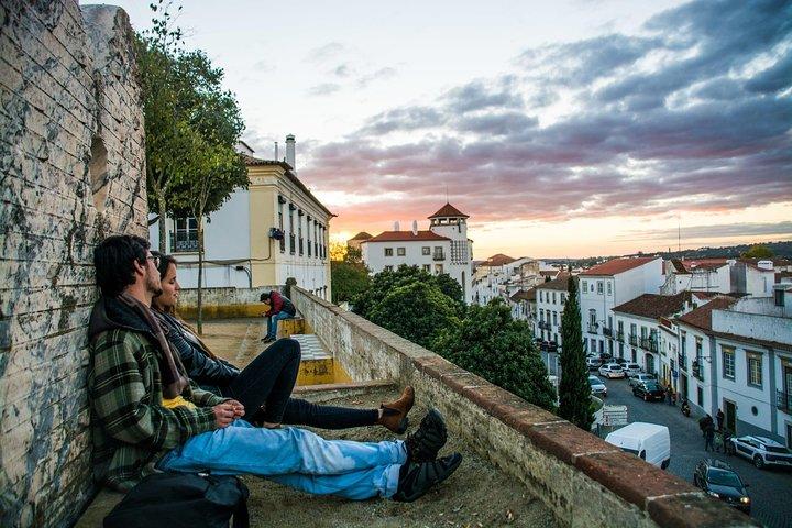 Évora Full Day Tour from Lisbon with Traditional Lunch and Wine Tasting