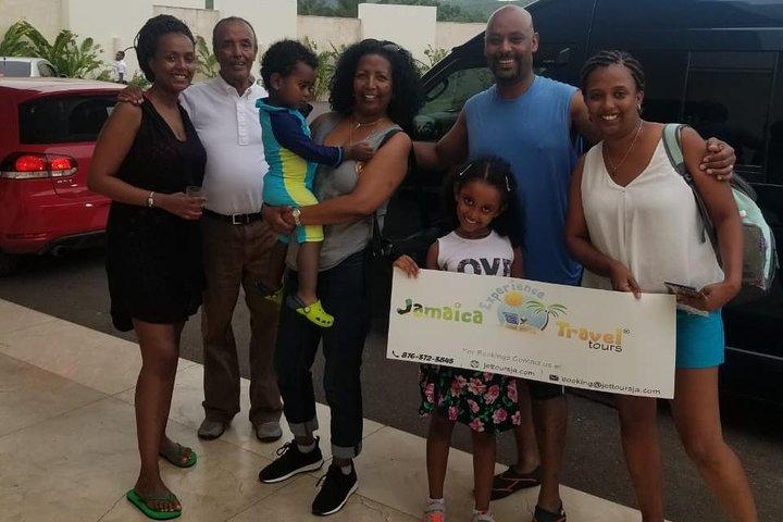 Jamaica Best Water Falls Tour,Mobay Bay to Dunn's River/Blue Hole