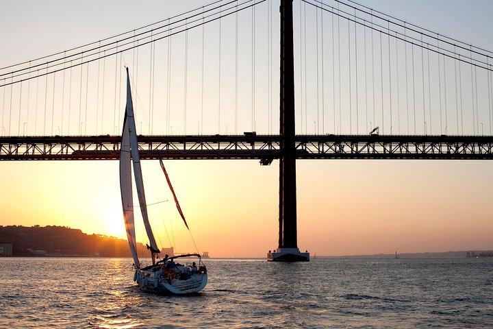 Sunset Sailing Tour On The Tagus River