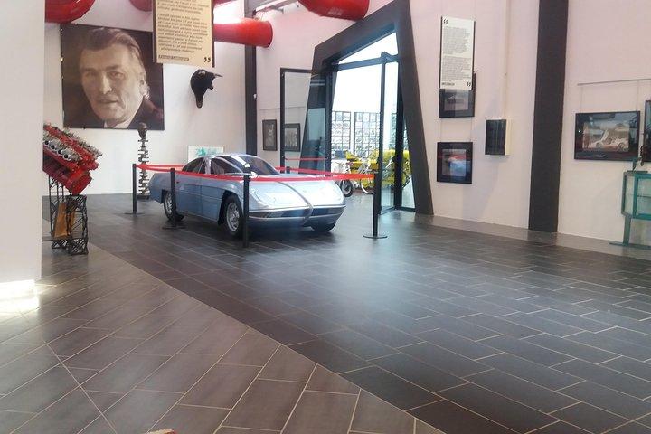Create your Lamborghini and Ferrari day from Venice