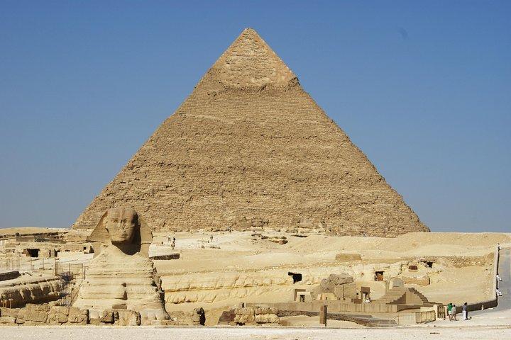 Day trip Hurghada Cairo by plane & GEM Grand Museum