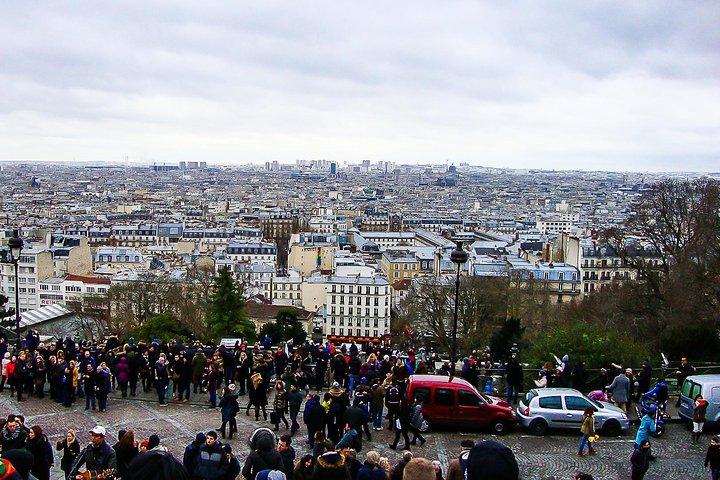 Montmartre Walking Tour with a Private Local Guide